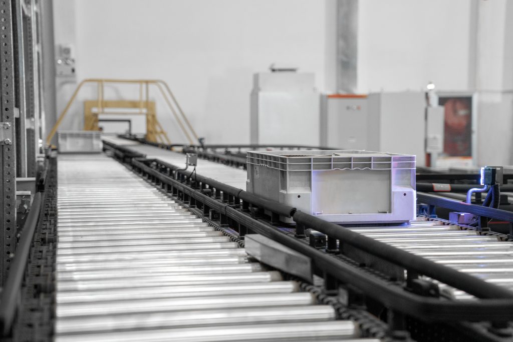 Revolutionizing Warehousing Solutions: HWArobotics – A Pioneer ...